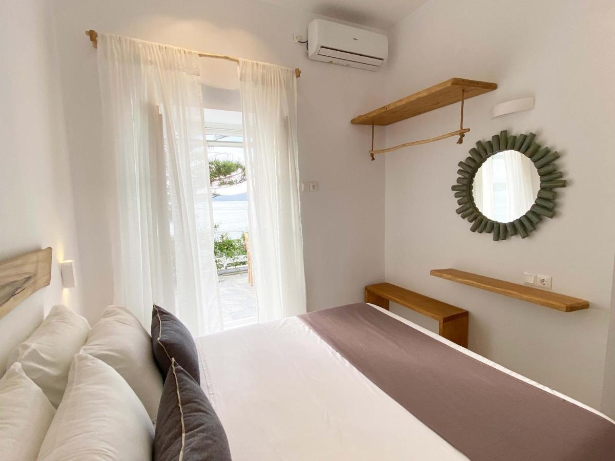 Lyra Seafront Apartment , Paroikia Town Center Exterior foto